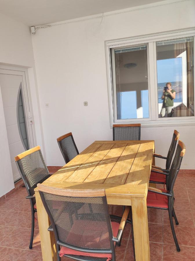 Apartments Veni Up Starigrad Paklenica Bagian luar foto