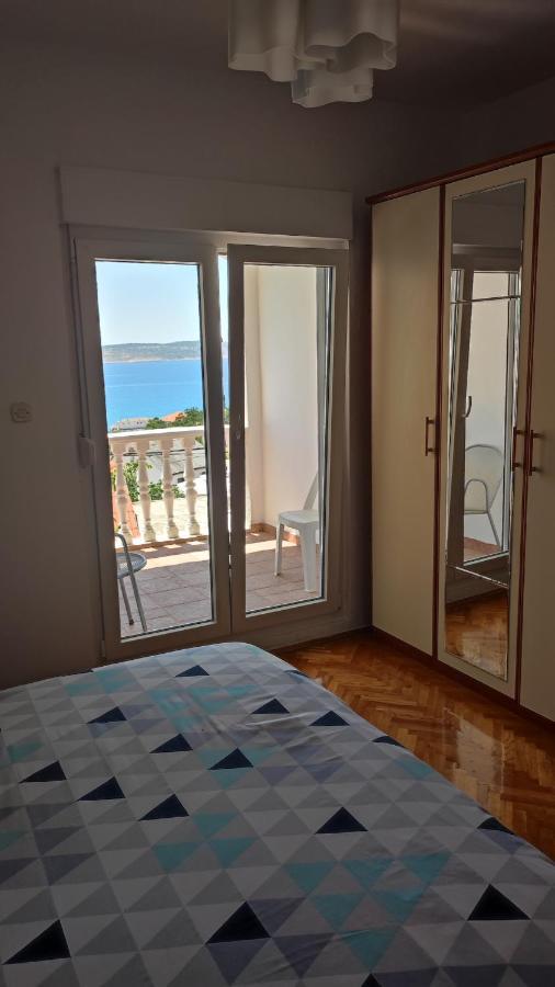Apartments Veni Up Starigrad Paklenica Bagian luar foto