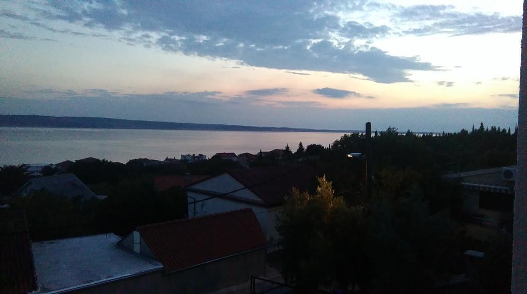 Apartments Veni Up Starigrad Paklenica Ruang foto
