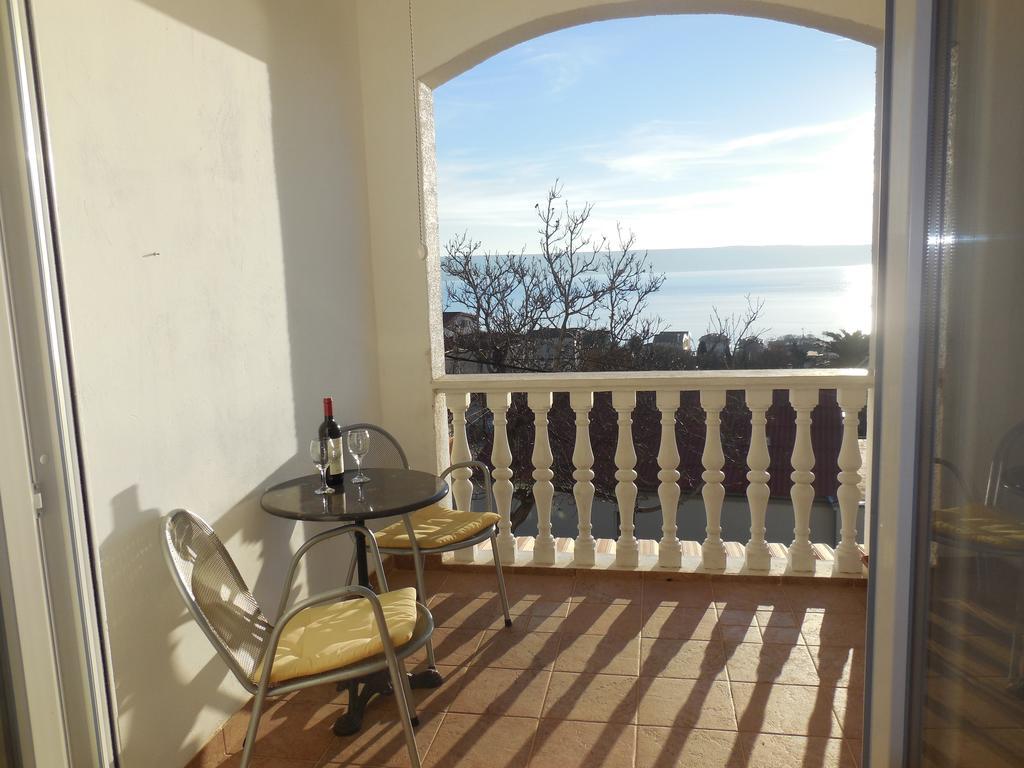 Apartments Veni Up Starigrad Paklenica Bagian luar foto
