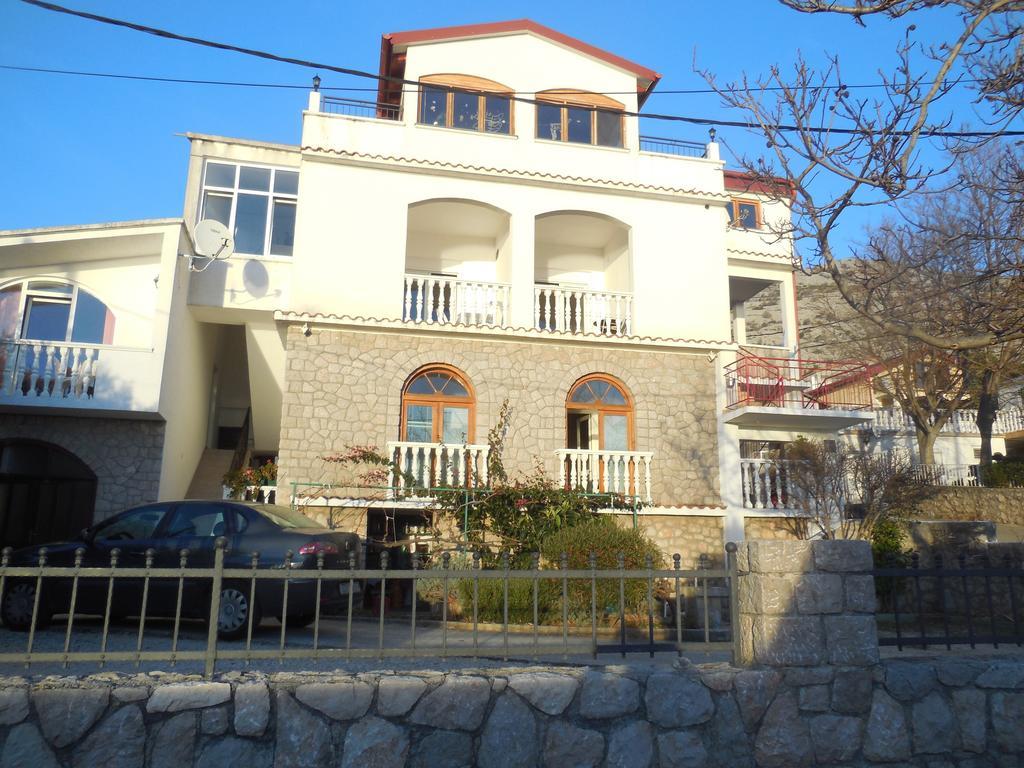 Apartments Veni Up Starigrad Paklenica Bagian luar foto