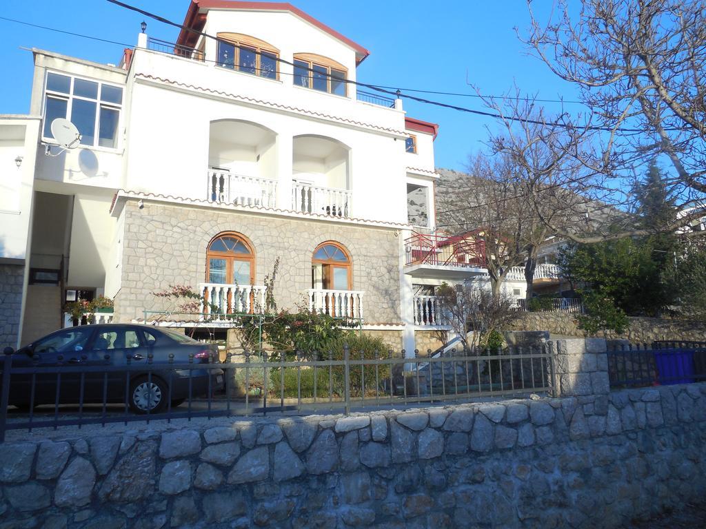 Apartments Veni Up Starigrad Paklenica Bagian luar foto