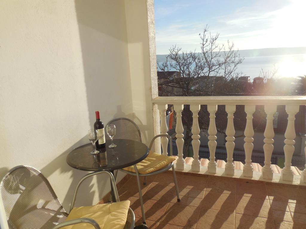Apartments Veni Up Starigrad Paklenica Bagian luar foto