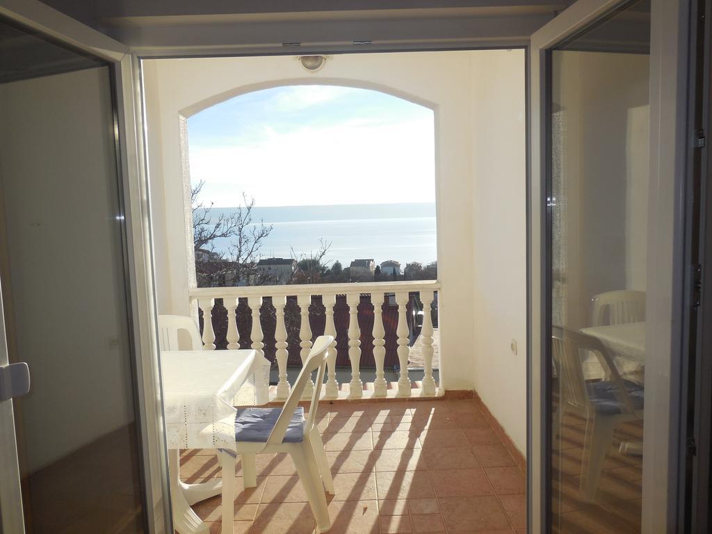 Apartments Veni Up Starigrad Paklenica Bagian luar foto