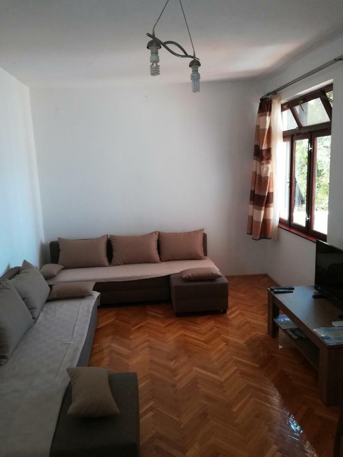 Apartments Veni Up Starigrad Paklenica Bagian luar foto