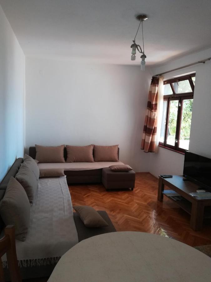 Apartments Veni Up Starigrad Paklenica Bagian luar foto