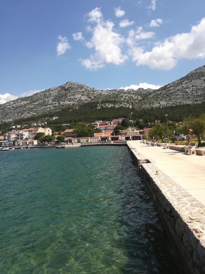 Apartments Veni Up Starigrad Paklenica Bagian luar foto